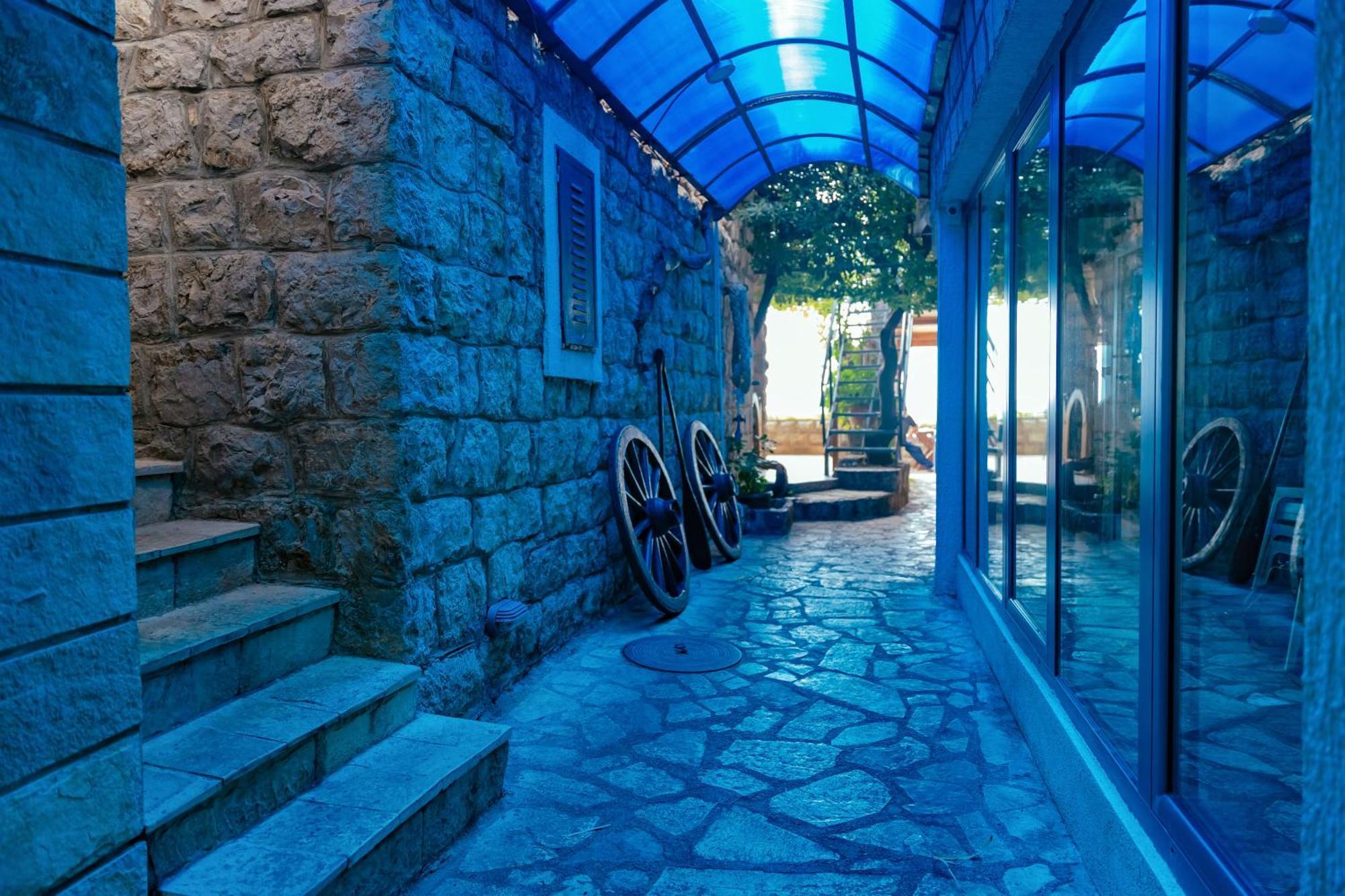 Hotel Savojo Petrovac na moru Zimmer foto