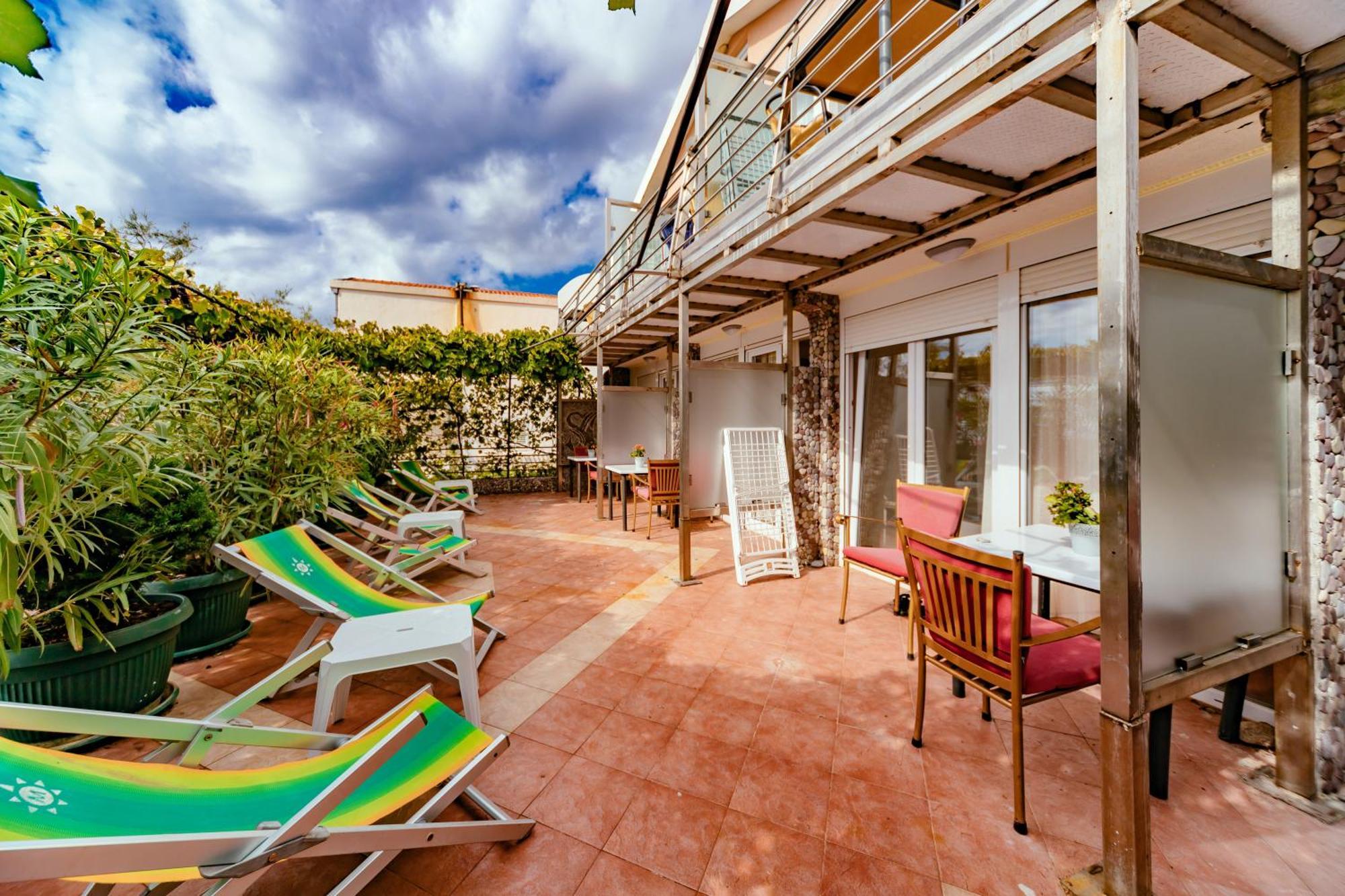 Hotel Savojo Petrovac na moru Exterior foto